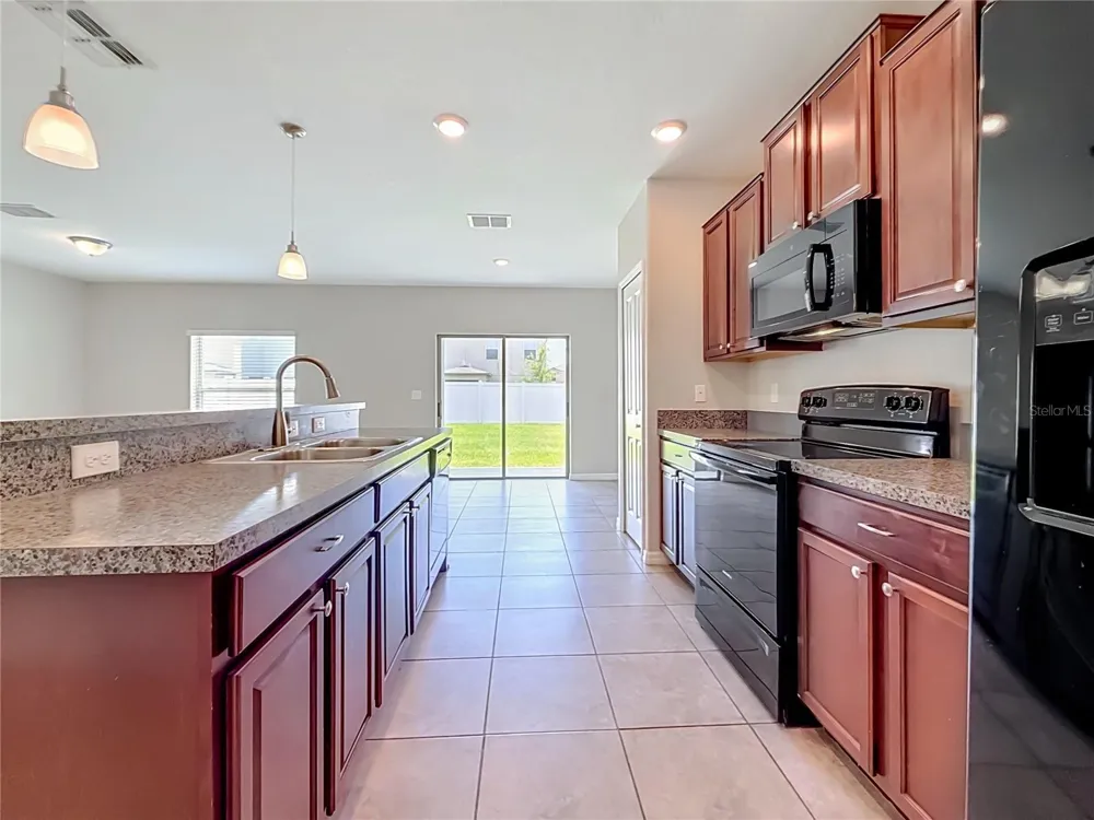7405 EVENING PRIMROSE COURT Tampa, FL 33619