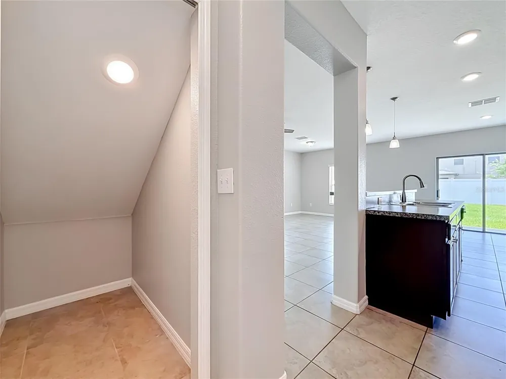 7405 EVENING PRIMROSE COURT Tampa, FL 33619