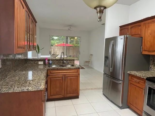 17110 NW 10th St Pembroke Pines, FL 33028