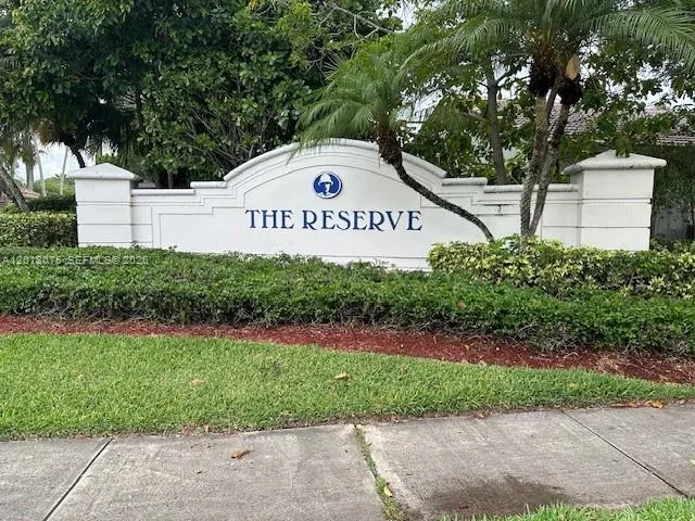 17110 NW 10th St Pembroke Pines, FL 33028