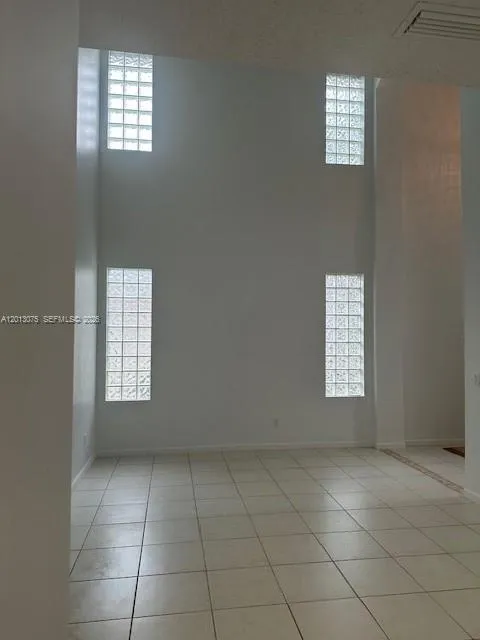 17110 NW 10th St Pembroke Pines, FL 33028