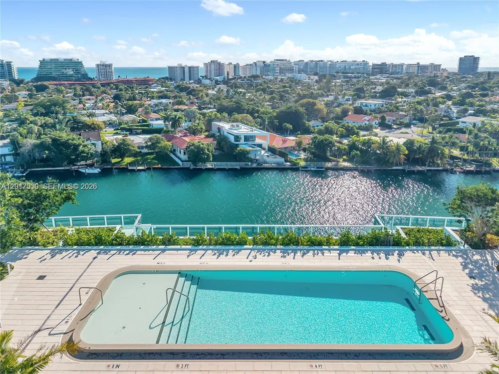 9221 E Bay Harbor Dr #309 Bay Harbor Islands, FL 33154