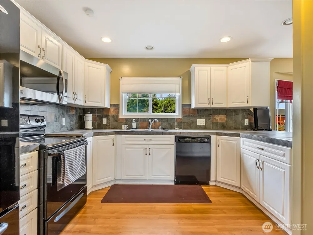 30801 I STREET Ocean Park, WA 98640