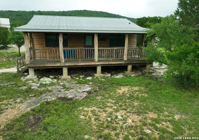 693 Brushy Creek Ranch Rd Sabinal, TX 78881