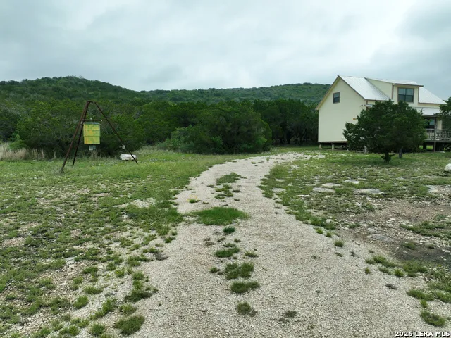 693 Brushy Creek Ranch Rd Sabinal, TX 78881