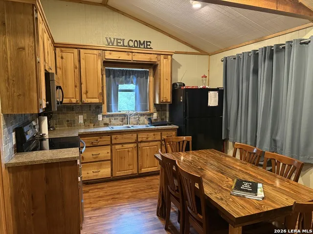 693 Brushy Creek Ranch Rd Sabinal, TX 78881