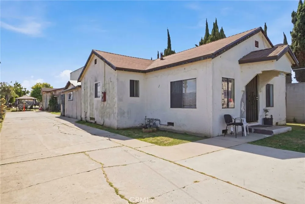 958 W 222nd Torrance, CA 90502