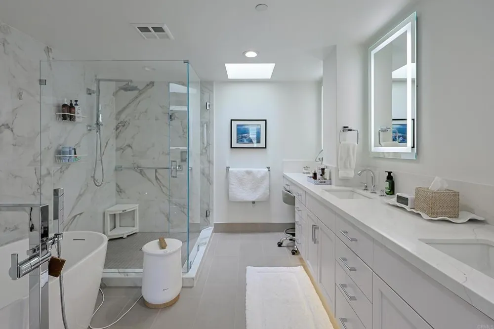 1220 1st Street #303 Coronado, CA 92118