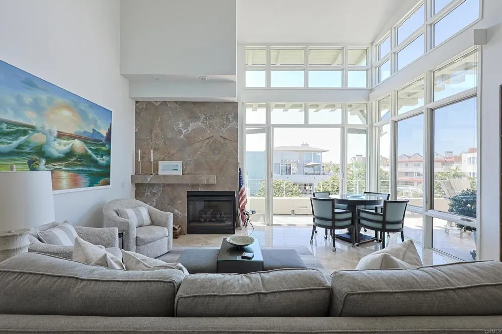 1220 1st Street #303 Coronado, CA 92118