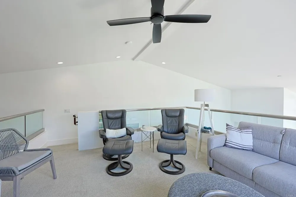 1220 1st Street #303 Coronado, CA 92118