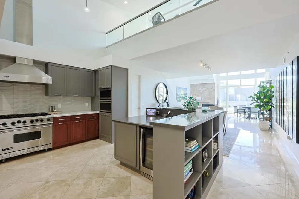 1220 1st Street #303 Coronado, CA 92118