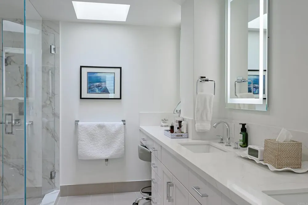 1220 1st Street #303 Coronado, CA 92118