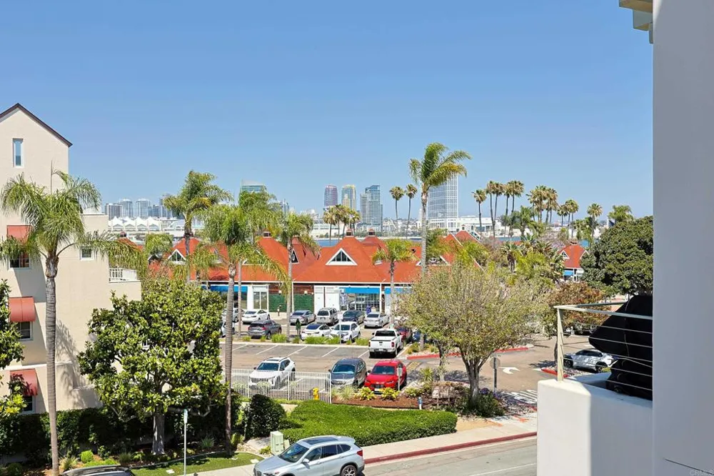 1220 1st Street #303 Coronado, CA 92118