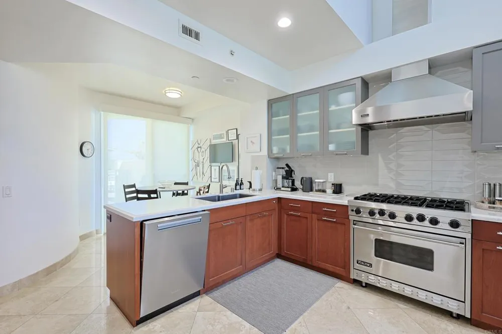 1220 1st Street #303 Coronado, CA 92118