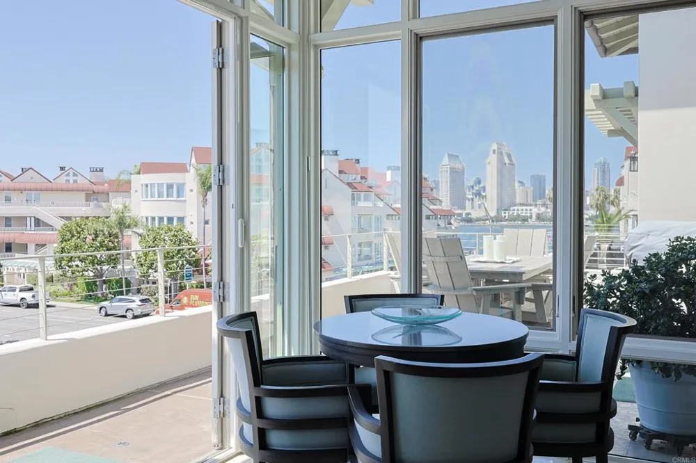 1220 1st Street #303 Coronado, CA 92118