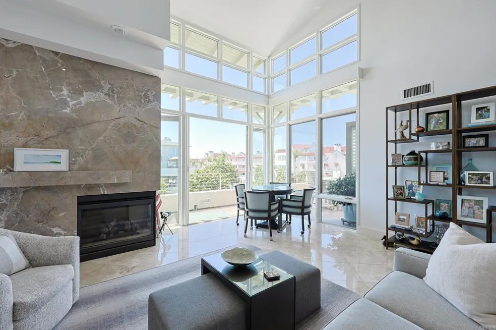1220 1st Street #303 Coronado, CA 92118