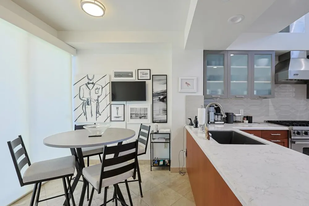 1220 1st Street #303 Coronado, CA 92118