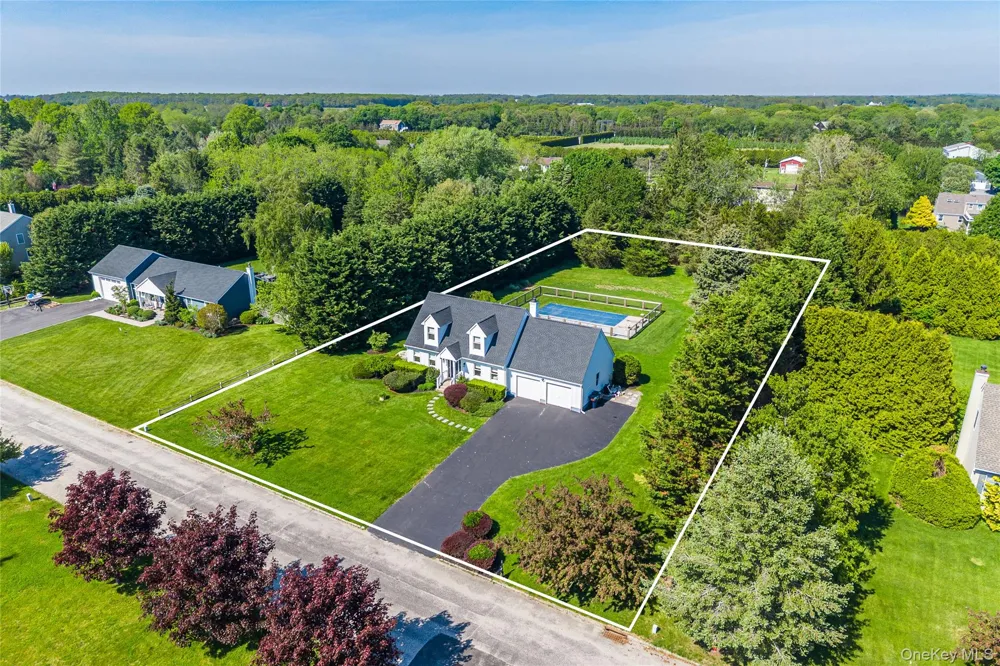 820 Gabriella Court Mattituck, NY 11952