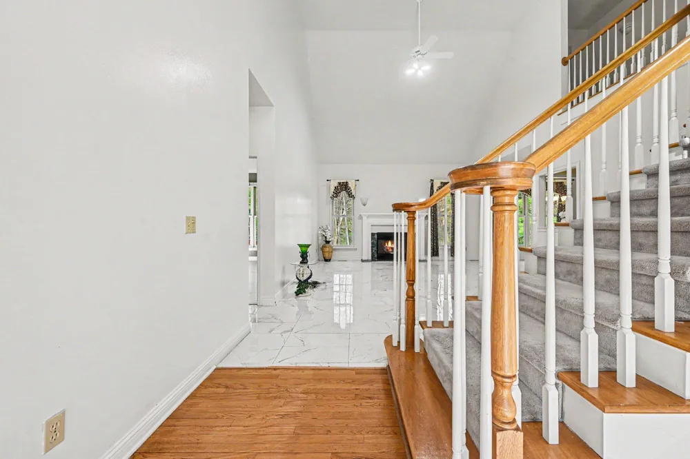 4696 Forest Creek Drive Kalamazoo, MI 49009