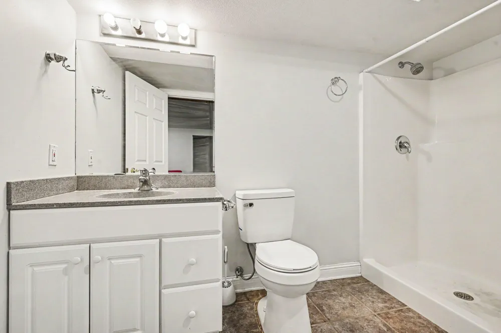 4696 Forest Creek Drive Kalamazoo, MI 49009