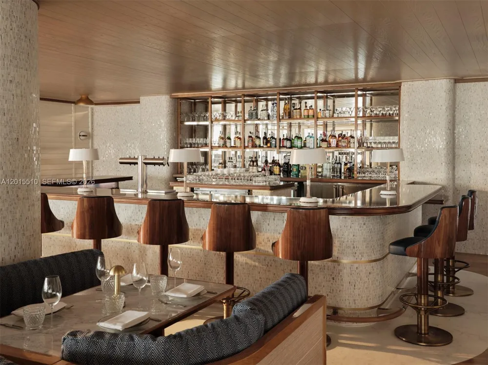 525 Fort Lauderdale Beach Blvd #702 Fort Lauderdale, FL 33304