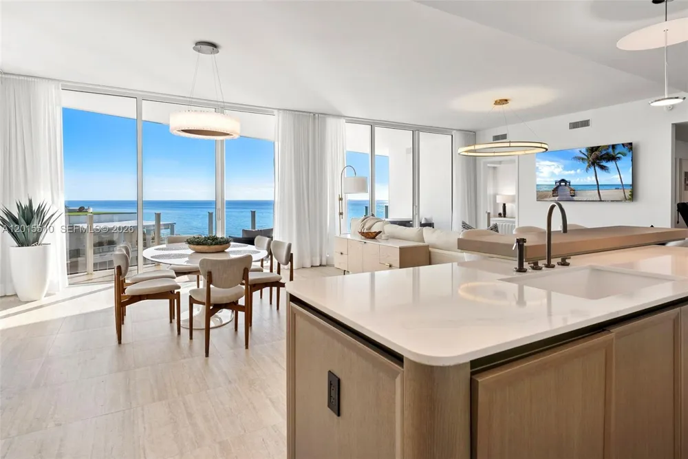 525 Fort Lauderdale Beach Blvd #702 Fort Lauderdale, FL 33304