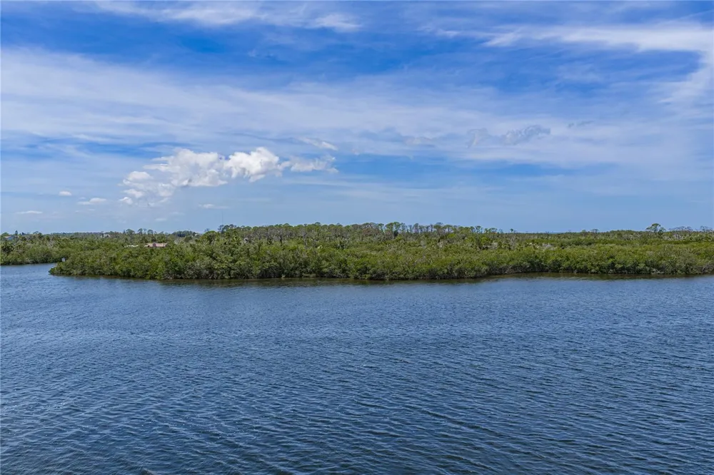 8150 BRENT STREET #725 Port Richey, FL 34668