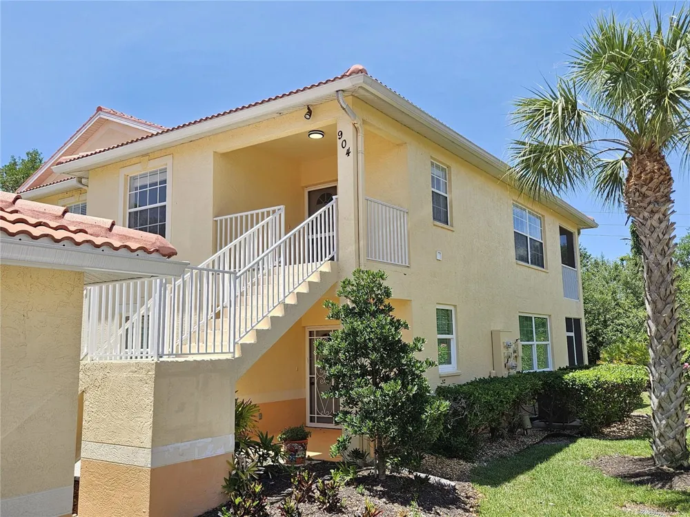 904 CASA DEL LAGO WAY #904 Venice, FL 34292