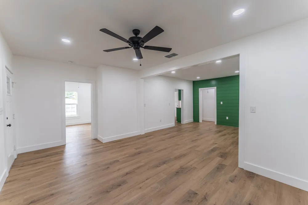 308 W Pine Street Winnsboro, TX 75494