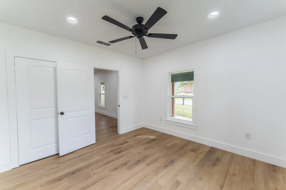 308 W Pine Street Winnsboro, TX 75494