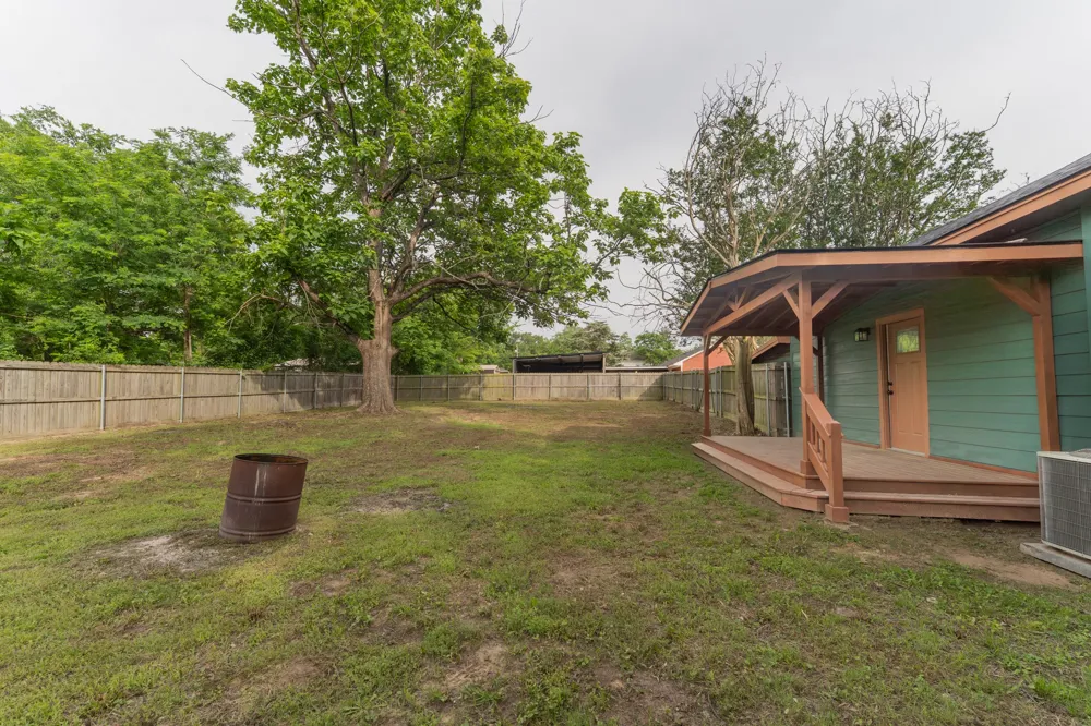 308 W Pine Street Winnsboro, TX 75494