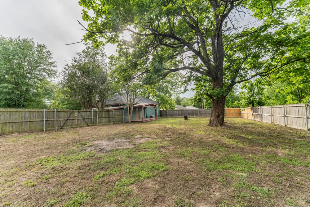 308 W Pine Street Winnsboro, TX 75494