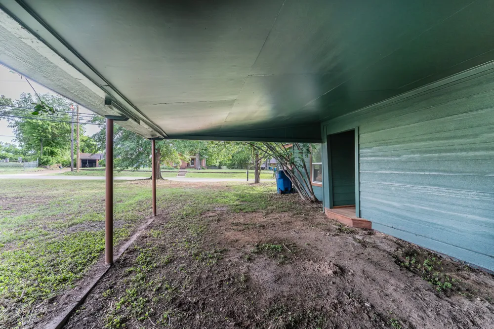 308 W Pine Street Winnsboro, TX 75494