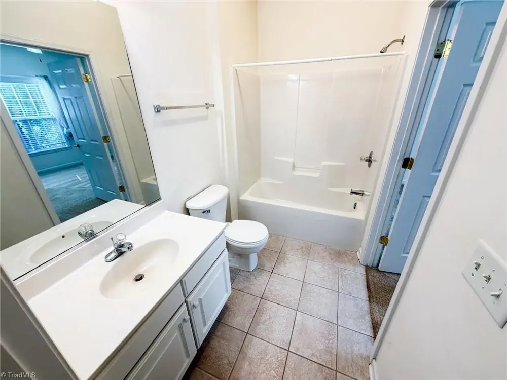 3710 Spanish Peak Drive #2B High Point, NC 27265