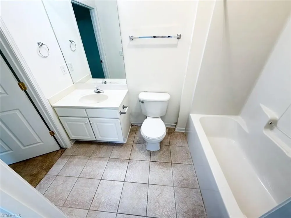 3710 Spanish Peak Drive #2B High Point, NC 27265
