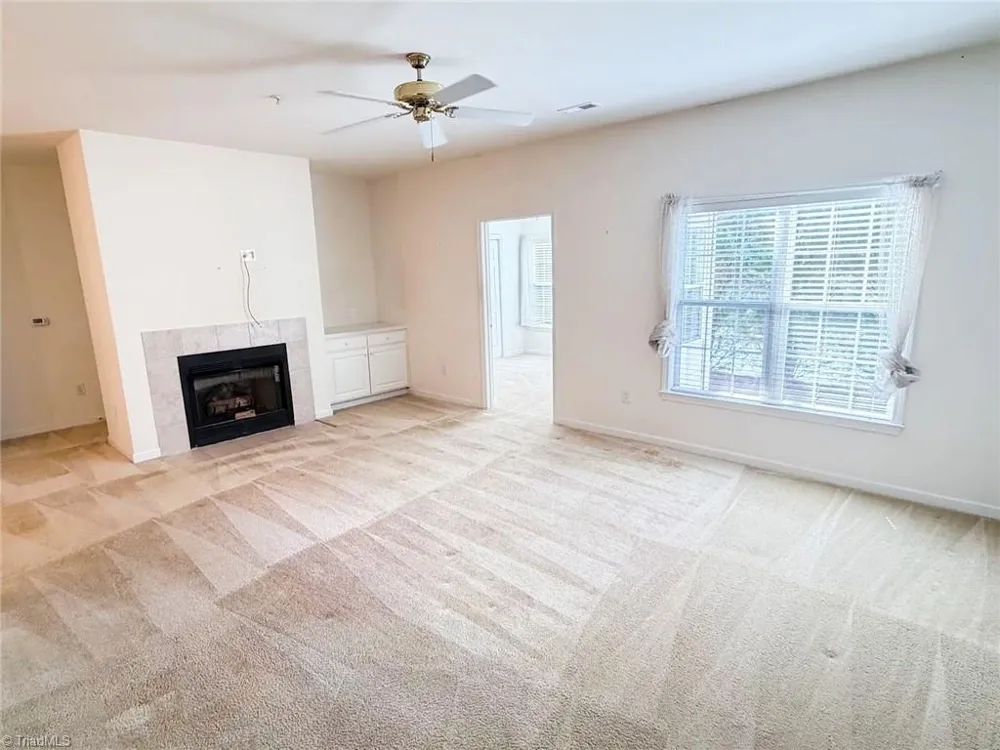 3710 Spanish Peak Drive #2B High Point, NC 27265