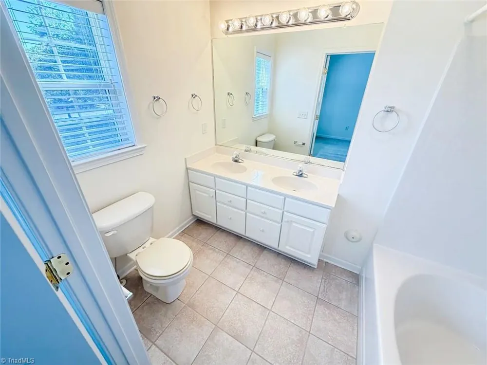 3710 Spanish Peak Drive #2B High Point, NC 27265