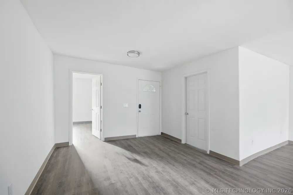 400 W Tulsa Avenue SE Spavinaw, OK 74366