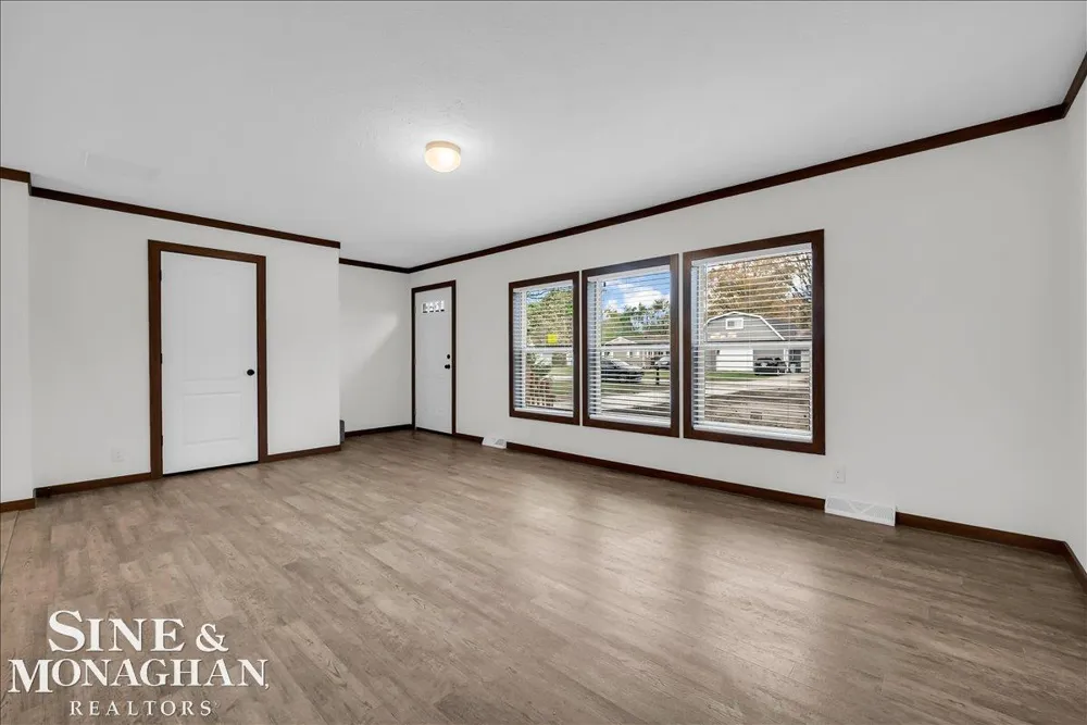 2060 Washington Street Algonac City, MI 48001