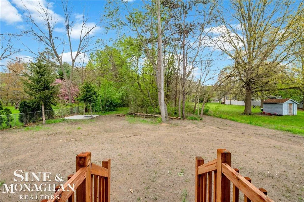 2060 Washington Street Algonac City, MI 48001