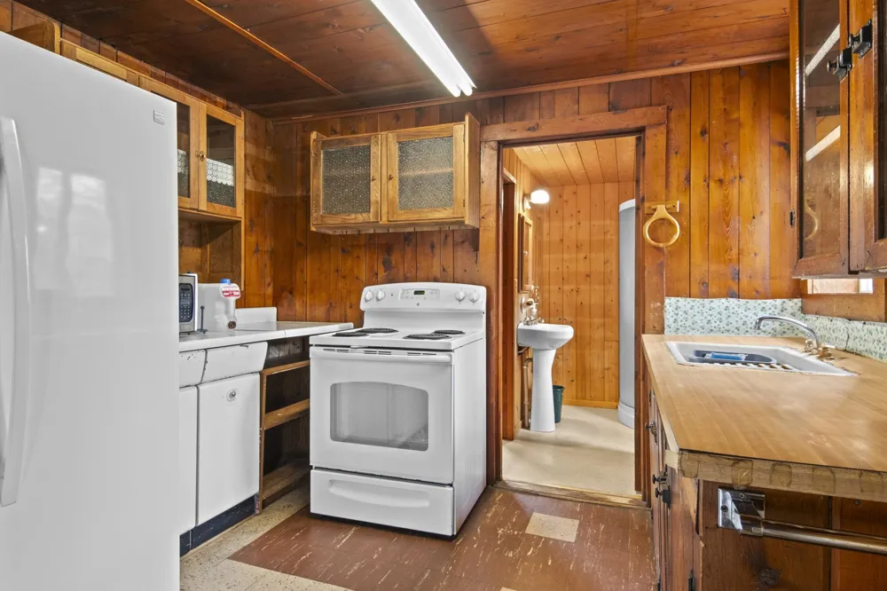 5322 Rushton Road Central Lake Township, MI 49622