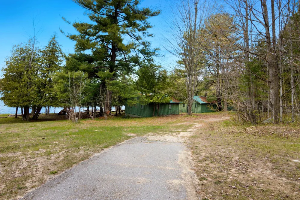 5322 Rushton Road Central Lake Township, MI 49622