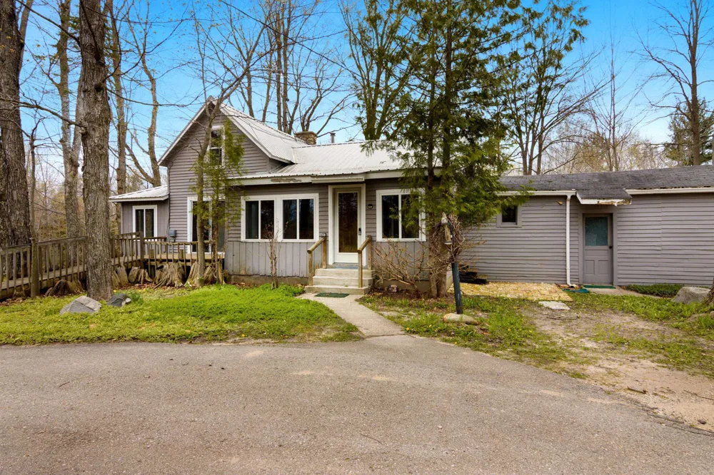5322 Rushton Road Central Lake Township, MI 49622
