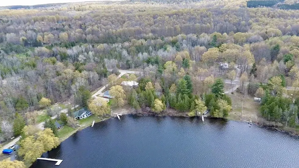 5322 Rushton Road Central Lake Township, MI 49622