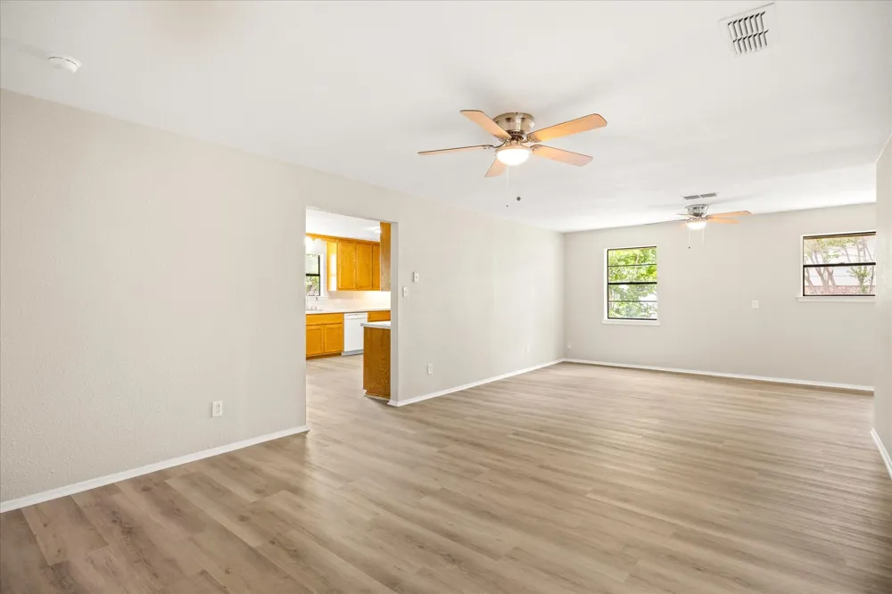 606 Nancy Drive Glen Rose, TX 76043