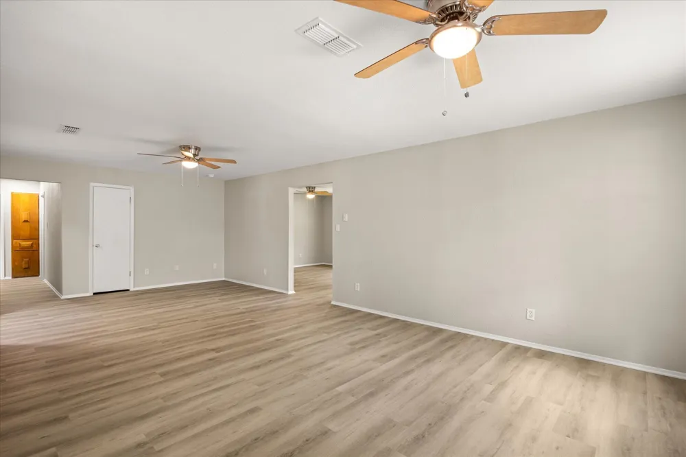 606 Nancy Drive Glen Rose, TX 76043