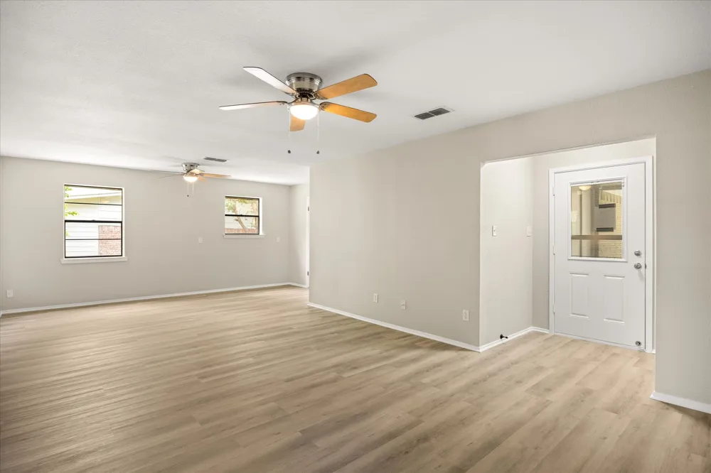 606 Nancy Drive Glen Rose, TX 76043