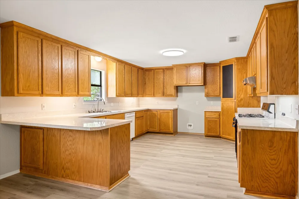 606 Nancy Drive Glen Rose, TX 76043
