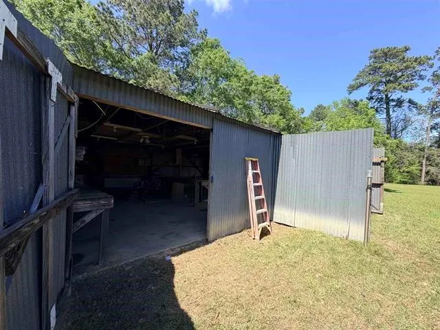 8957 Tejas Lane Silsbee, TX 77656