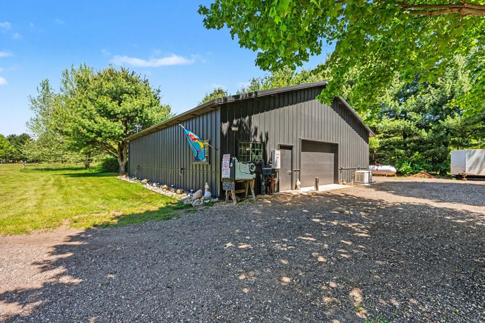 3450 Snow Farm Lane Allegan, MI 49010